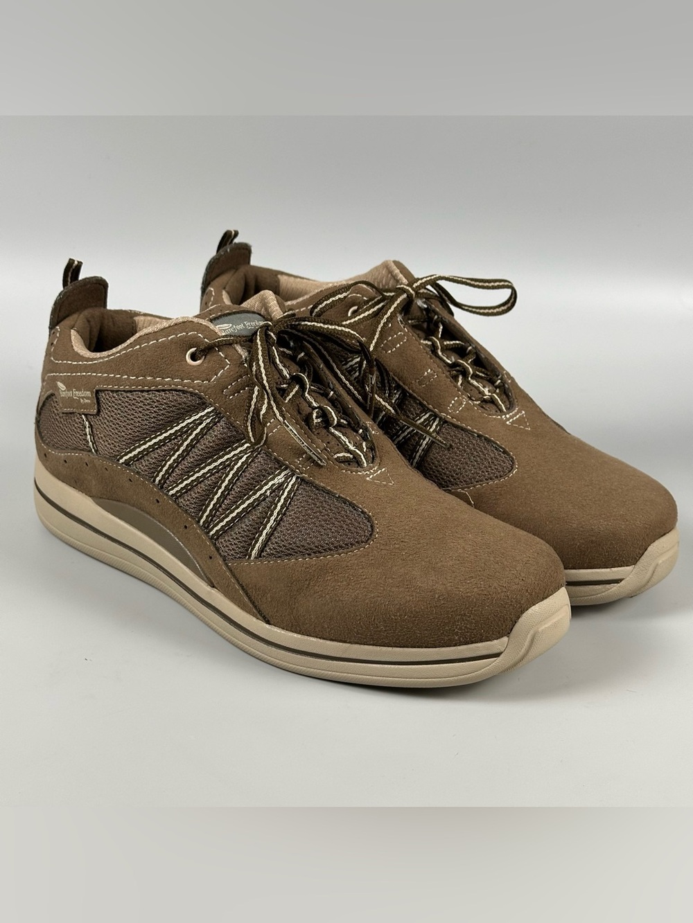 Barefoot Freedom by Drew - Women’s size: 8.5 Wide Walking Sneakers